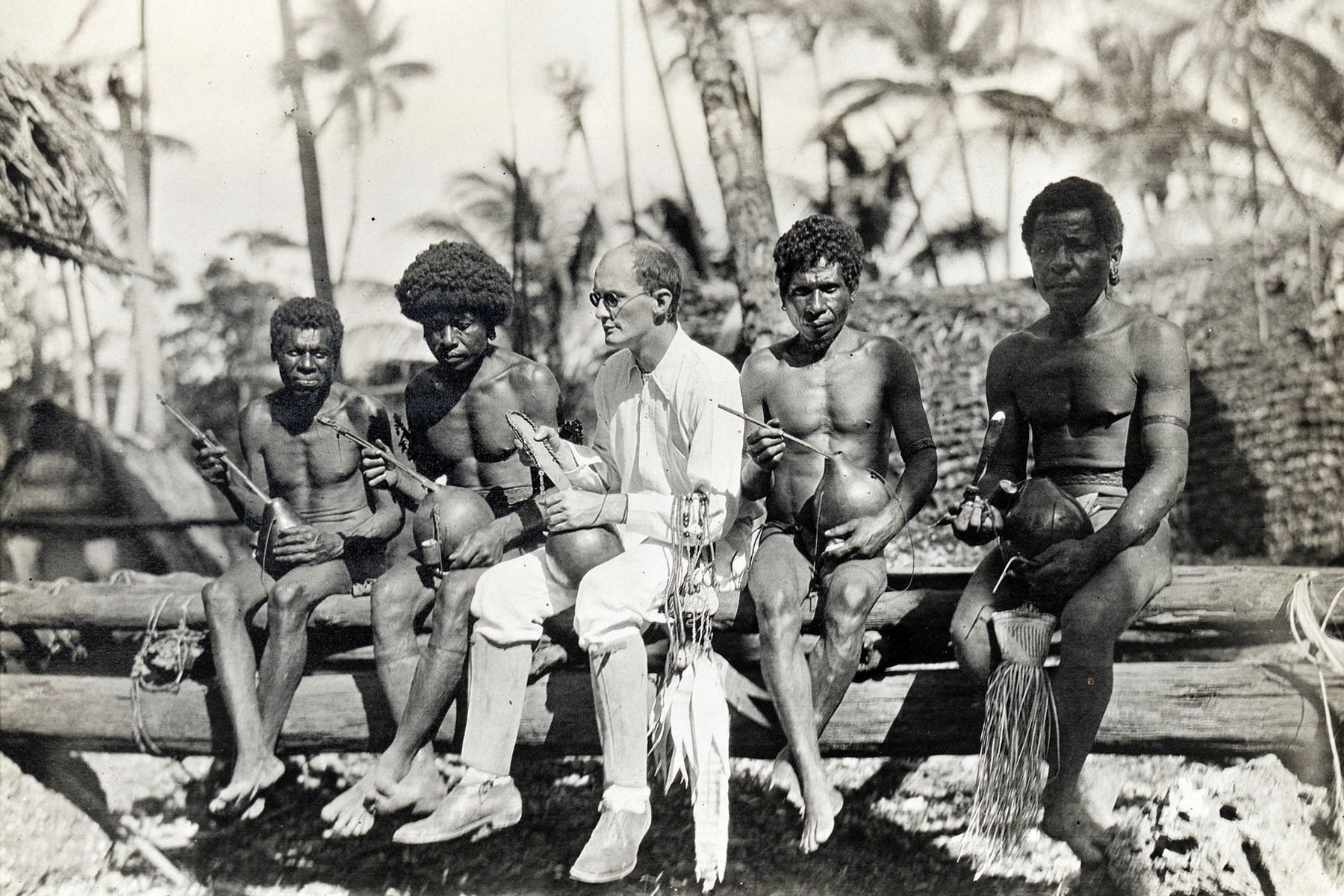 Směna bez peněz: Cesty dávných komodit od paleolitu po dobu bronzovou